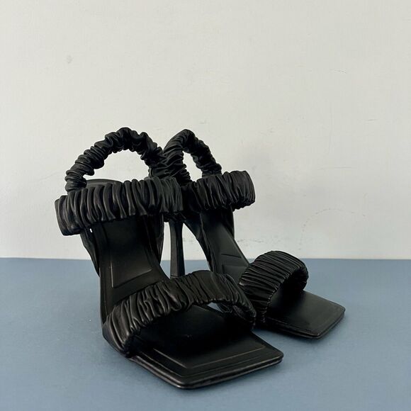 Gianni Bini Vanya Scrunched Square Toe Black Leather Dress Sandal Heels - Picture 2 of 8